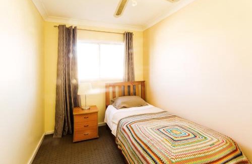 Cessnock House | Coal d' Vine Cottage - Cessnock NSW