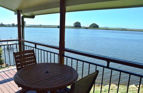 Rainbow Reach House | Coast and Country Cabin 2