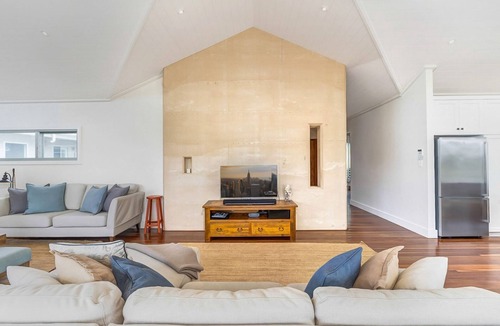 Hyams Beach House | Coast at Hyams Beach, Jervis Bay