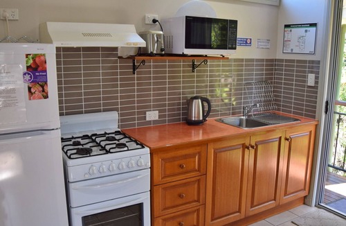 Rainbow Reach Cabin | Coast & Country Cabin 3