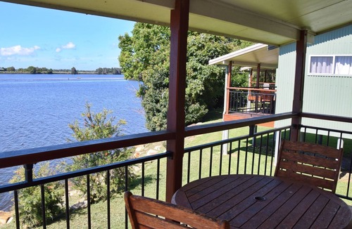 Rainbow Reach Cabin | Coast & Country Cabin 3