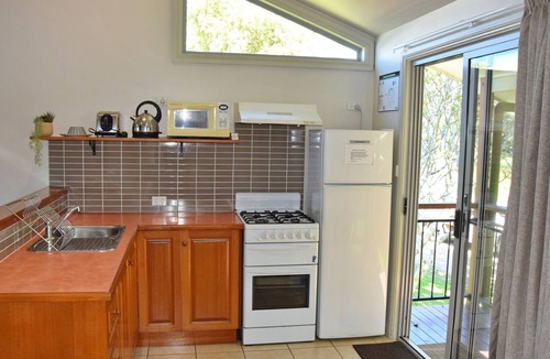 Rainbow Reach Cabin | Coast & Country Cabin 4