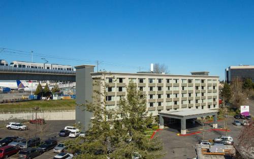 SeaTac Hotel | Coast Gateway Hotel