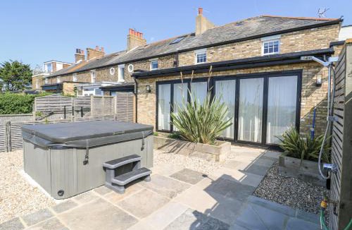 Swalecliffe House | Coast Guard House