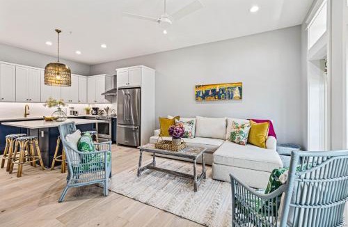 Cinnamon Shore Apartment | Coast Is Clear TC 6202