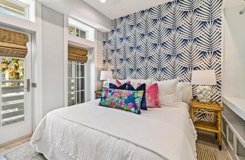 Cinnamon Shore Apartment | Coast Is Clear TC 6202