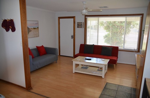 Moonta Bay House | Coast Road Beach House.