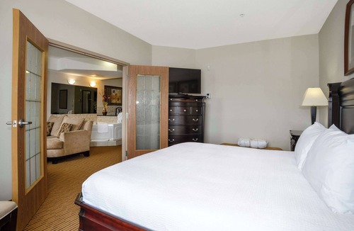 Weyburn Hotel | Coast Weyburn Hotel