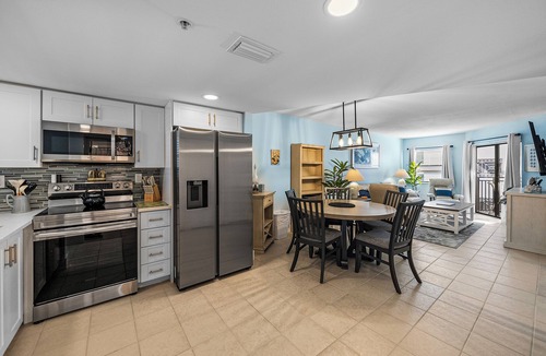 Belle Vista Condo | Coastal 2 Bedroom | Beach, Bay + Pool Views