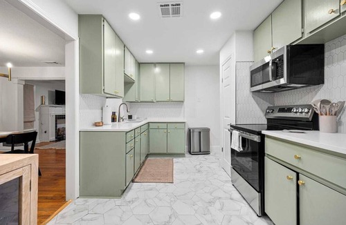 Bay Area House | Coastal 2BR/2BA w/desk, W/D & fenced yard hosted by Salinas Casitas