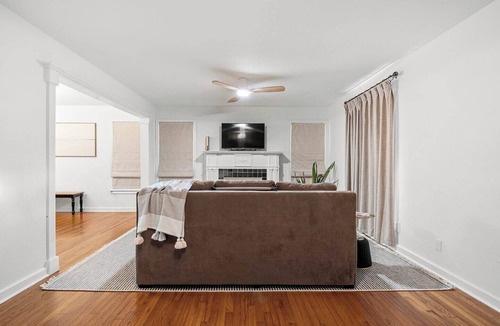 Bay Area House | Coastal 2BR/2BA w/desk, W/D & fenced yard hosted by Salinas Casitas