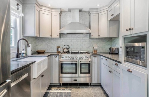 Yarmouth House | Coastal, 3 bedroom, 2 bath home with pool!