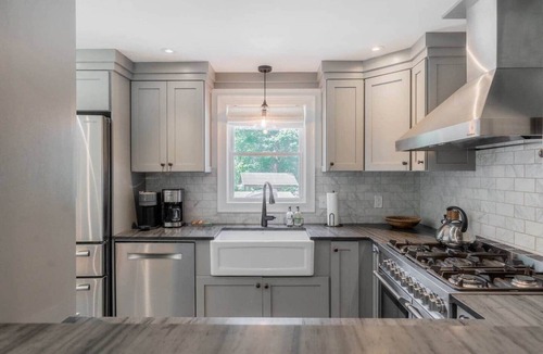 Yarmouth House | Coastal, 3 bedroom, 2 bath home with pool!