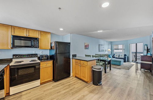 Belle Vista Condo | Coastal Beach Condo | Pool + Jacuzzi | Beach Access