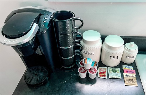 Niantic House | Coastal Black Point Beach House