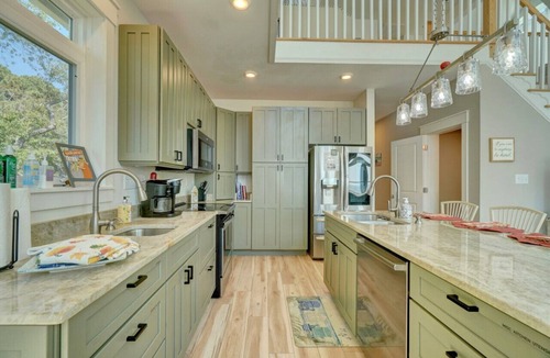 Picketts Harbor House | Coastal Bliss: 3500 sqft Beachfront Haven, Steps Away from Your Private Beach - Your Ultimate Cape Charles Getaway