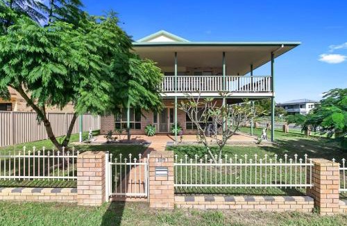 Traviston House | Coastal Bliss 6 Bedroom