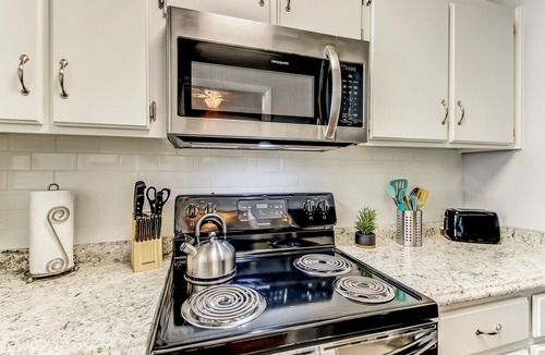 Ocean Cay House | Coastal Blue #3 - Beachside Townhouse Close to Everything!
