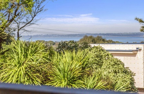 Balnarring House | COASTAL BREEZE- BALNARRING