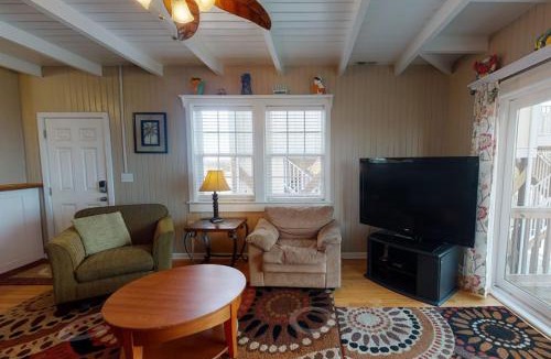 Long Beach House | Coastal Breeze by Oak Island Accommodations