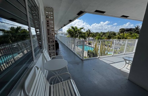 Pompano Beach Condo | Coastal Breeze Hideaway