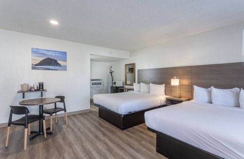 Morro Bay Hotel | Coastal Breeze Inn