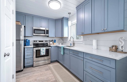 Cedar Lane House | Coastal Bungalow Close to ICW & Beach