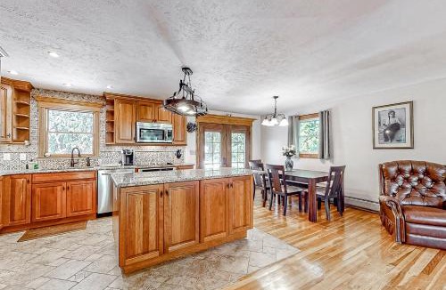 Greenland House | Coastal Calling