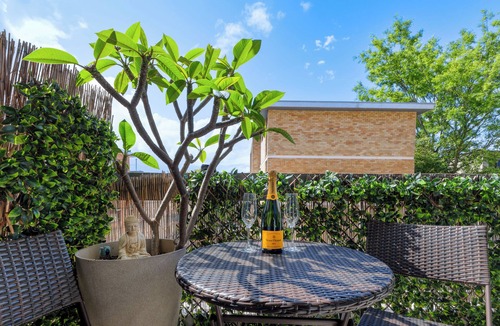 Bronte Apartment | Coastal Calm at Bronte Beachside Escape