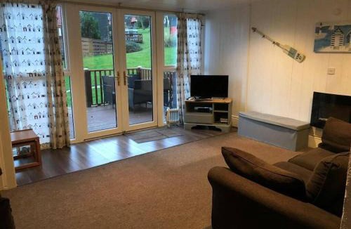 Martin Ski Chalet | Coastal Chalet - Sleeps 6 - Pool - Parking