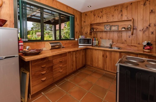 Kaeo House | Coastal Chalet Suites