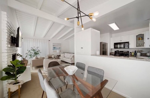 Sand Section House | Coastal Charm Awaits: Book Your Getaway Today!