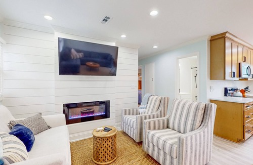 Ogden House | Coastal charm awaits-your perfect retreat for beachside memories & relaxation