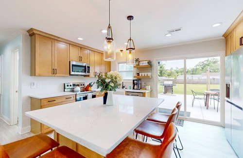Ogden House | Coastal charm awaits-your perfect retreat for beachside memories & relaxation