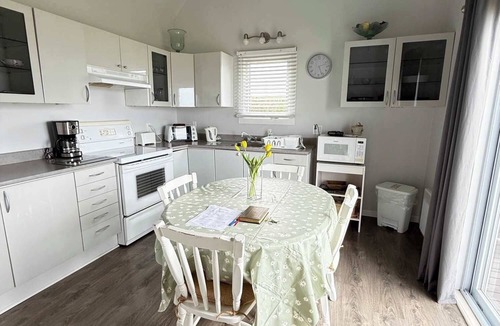Havre-aux-Maisons Ski Chalet | Coastal Charm, Beach Nearby | Chalet Poirier