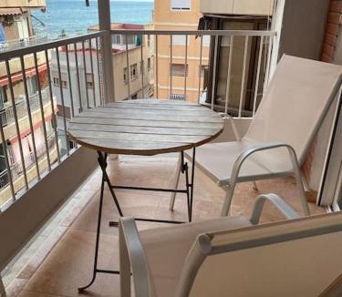 Raval Roig Apartment | Coastal Charm in Alicante