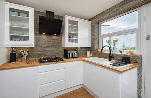 Holland-On-Sea House | Coastal Charm In Clacton On Sea