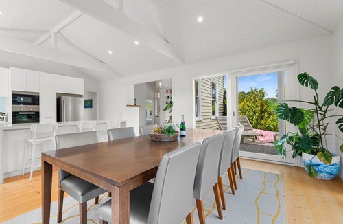 Sorrento Hotel | Coastal Charm in Prime Position