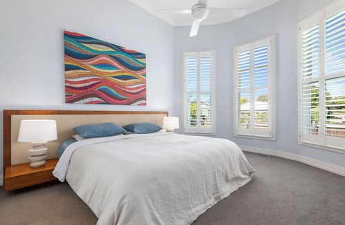 Sorrento Hotel | Coastal Charm in Prime Position