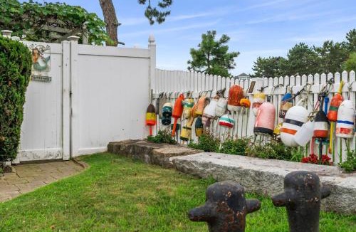 Swampscott House | Coastal Charm Lobster Chato