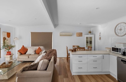 Venus Bay House | Coastal Charm on Crichton