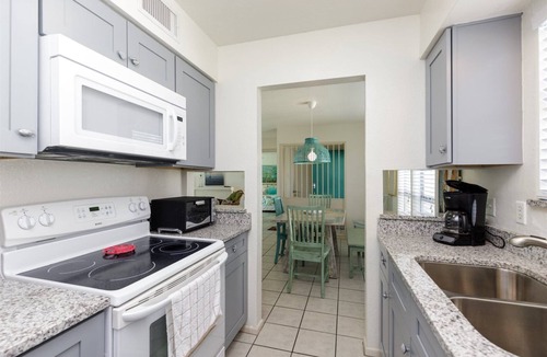 Sailhouse Condo | Coastal Charm | Pet Friendly, Pool + Tennis Access
