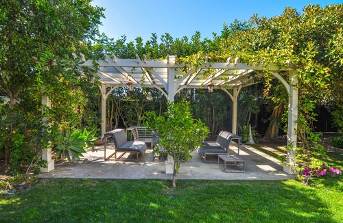 Diamond Crestview Cottage | Coastal Chic Cottage in Laguna Beach