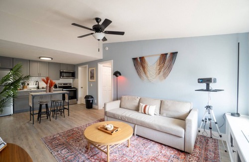 Columbus Apartment | Coastal-Chic Getaway | King Bed + 100` Projector