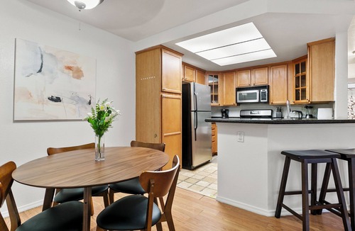 Carmel Valley Condo | Coastal Chic on Carmel Creek Rd｜Pet-Friendly｜Relocation Ready｜Flex Lease #41967