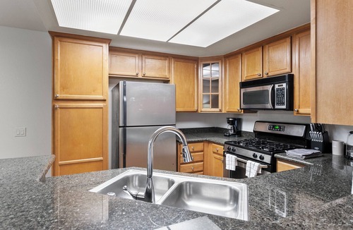 Carmel Valley Condo | Coastal Chic on Carmel Creek Rd｜Pet-Friendly｜Relocation Ready｜Flex Lease #41967
