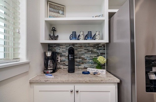 Port Aransas Villa | Coastal Chic Villa #5 - Comfortable King Beds