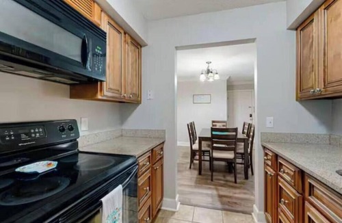 Saint Simons Heights Condo | Coastal Comfort