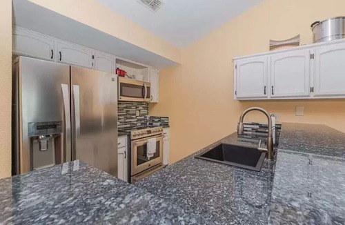 City-by-the Sea Condo | Coastal Condo Getaway