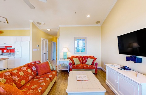 Indian Beach Condo | Coastal Condo with sound views and shared hot tub and pool